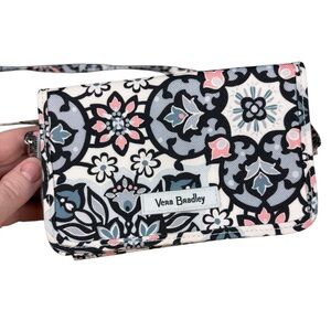 Vera Bradley Lighten Up RFID Wallet Crossbody – Lisbon Medallion